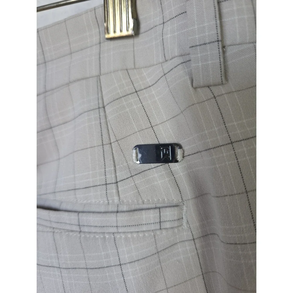 Tiger Woods Collection Golf Short Men 36 Plaid Tan Beige Flat Front